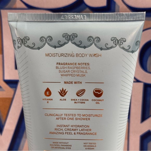 NEW B&BW body wash Sweetest Song Moisturizing Cream Body Wash 10 fl oz - Picture 3 of 3